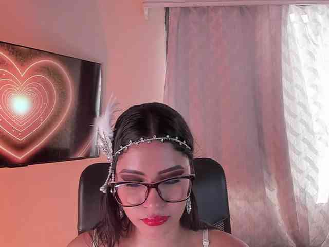 PaulinaBelush webcam