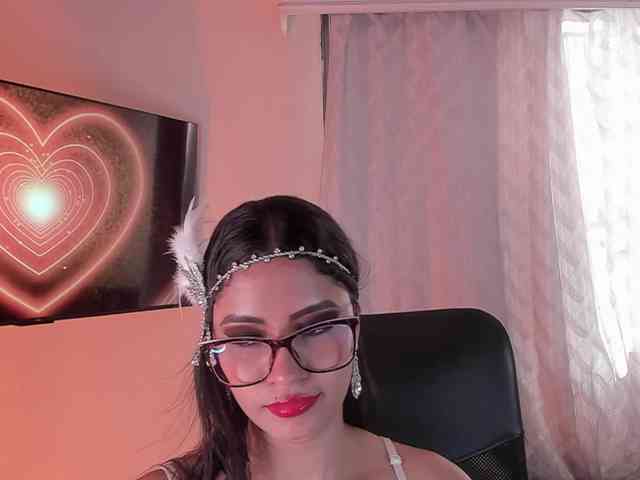 PaulinaBelush webcam