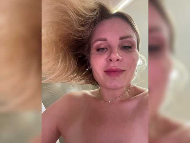 -x777x- webcam