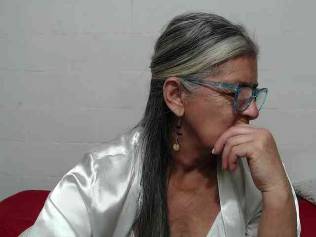 candy-mature webcam