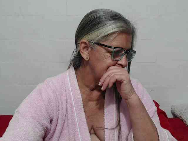 candy-mature webcam