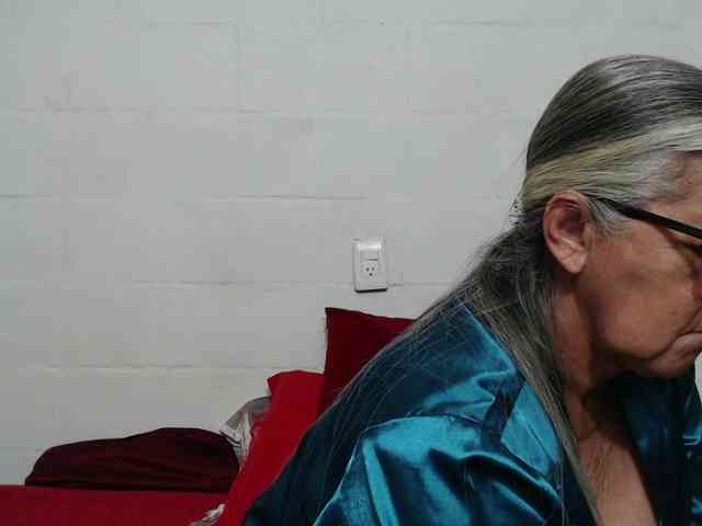 candy-mature webcam