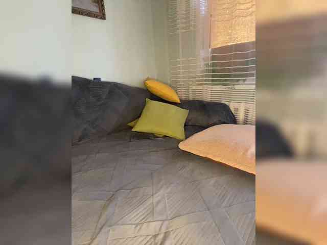 MayLily webcam