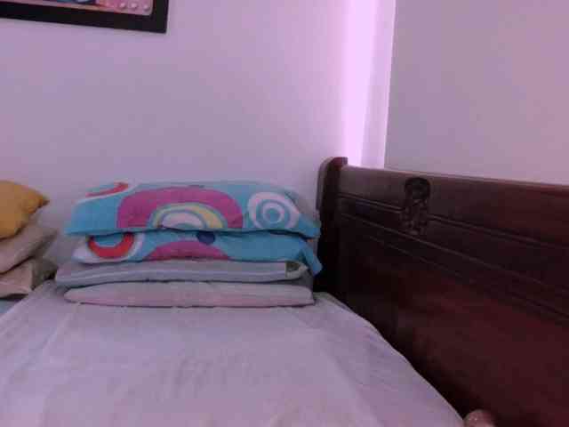 Lucypalmax webcam