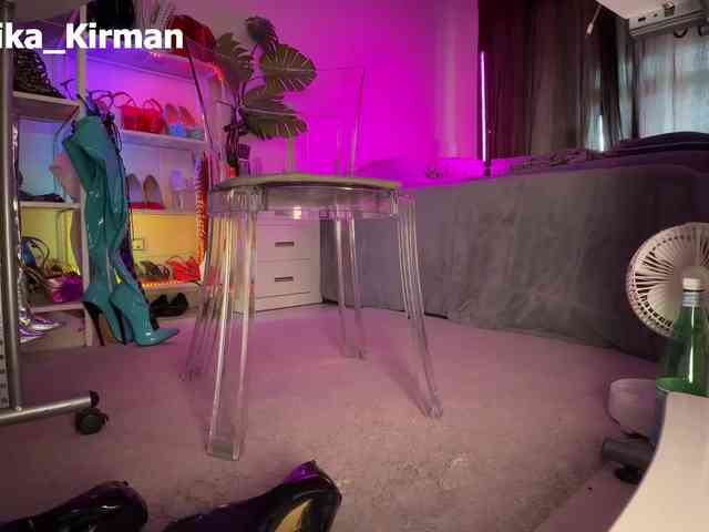 Erika_Kirman webcam