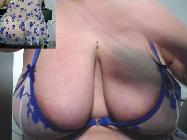 zoedoll webcam