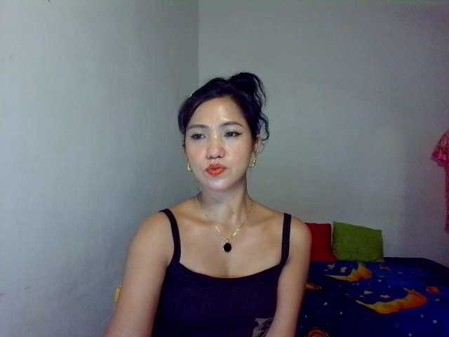 Accedi alla chat con il nickname Tina_Jade Tina_Jade