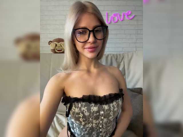 Entra en el chat con el modelo MaripoSSa69 MaripoSSa69