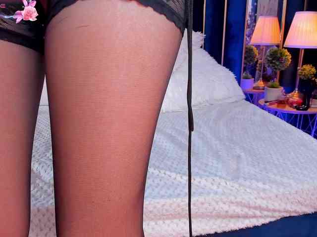 VanessaAngel webcam