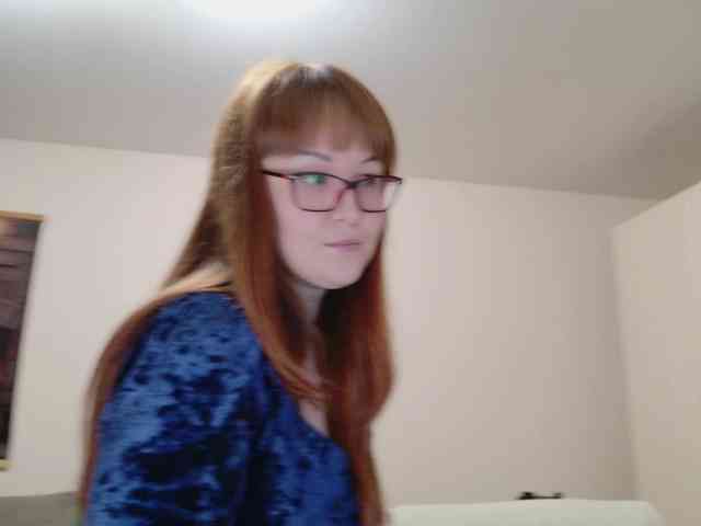 MISTRESS-FOX webcam