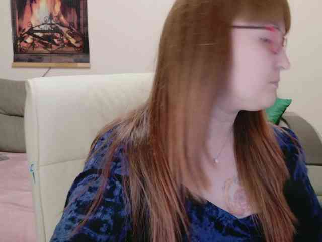 MISTRESS-FOX webcam