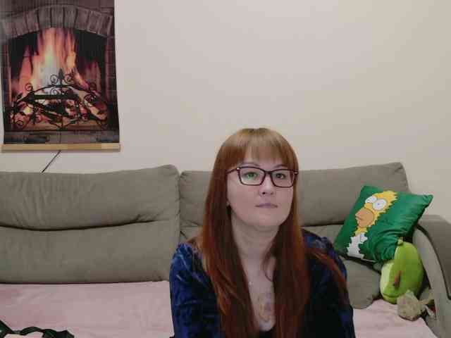 MISTRESS-FOX webcam