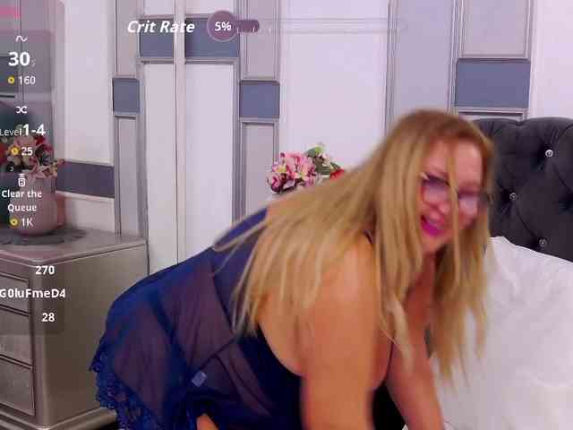 MadameLeona webcam