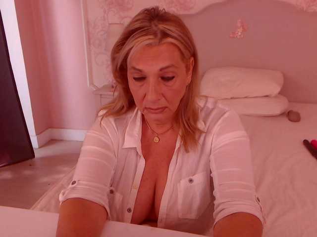 LadyNicole webcam
