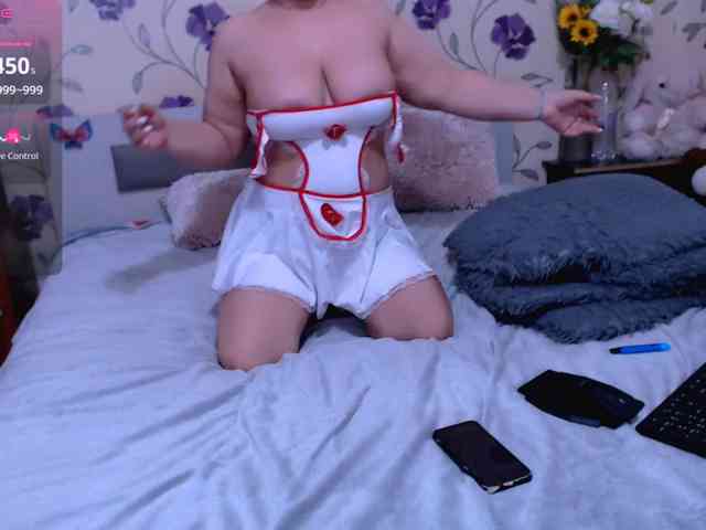 NatashaDivyne webcam