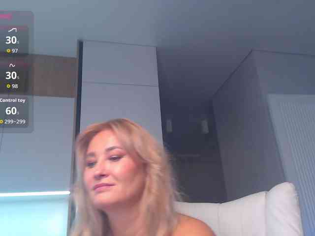 hold-me-tight webcam