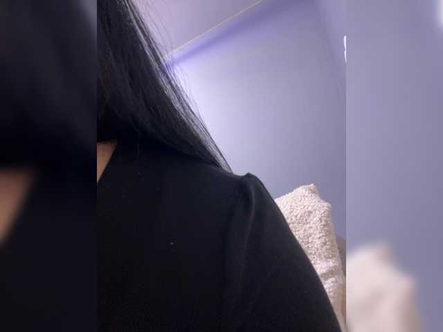 Vai a chattare su _Anasteisha_ _Anasteisha_