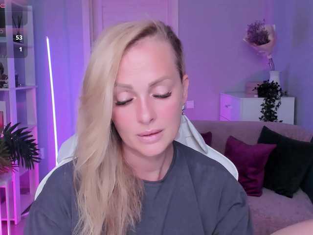 LibbyNora webcam