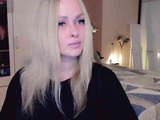 LibbyNora webcam