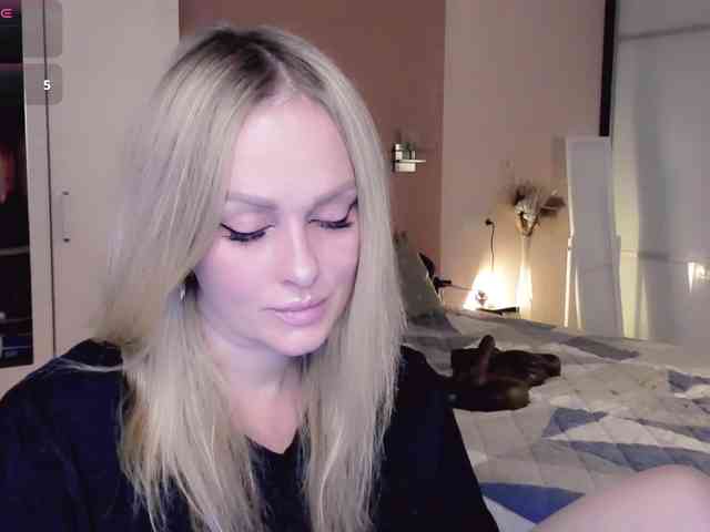 LibbyNora webcam
