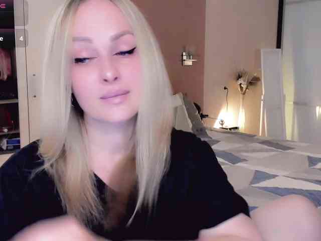 LibbyNora webcam