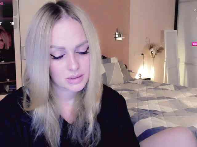 LibbyNora webcam