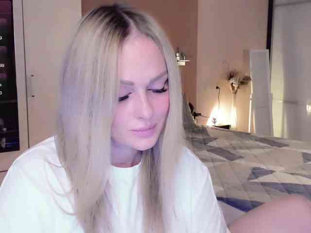 LibbyNora webcam