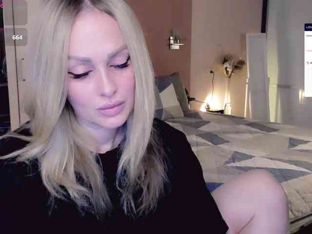 LibbyNora webcam