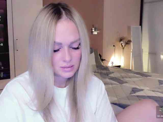 LibbyNora webcam