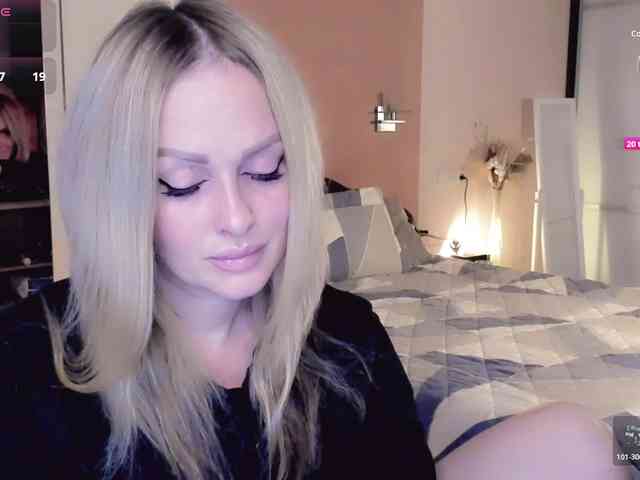 LibbyNora webcam
