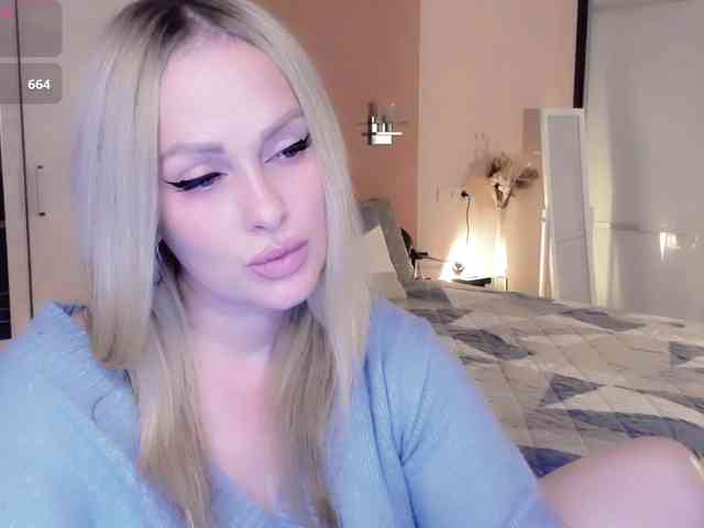 LibbyNora webcam