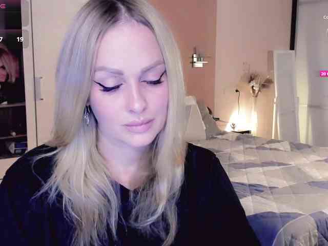 LibbyNora webcam