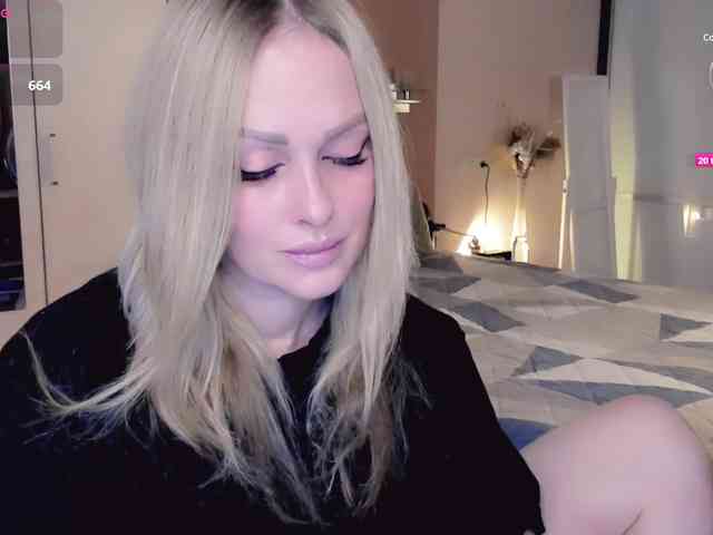 LibbyNora webcam