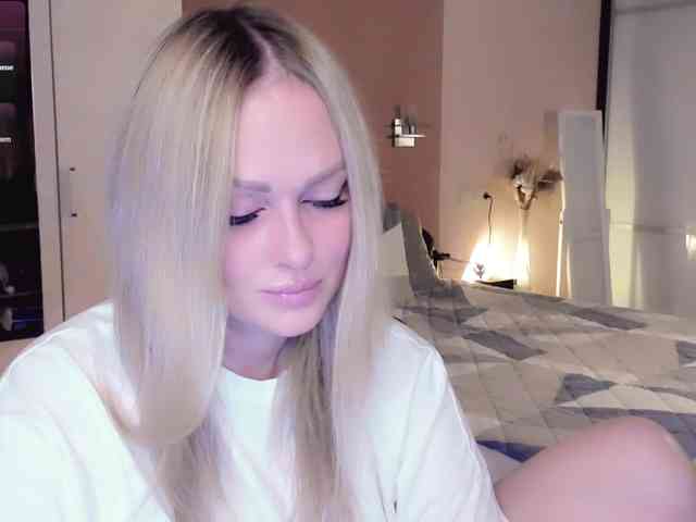 LibbyNora webcam