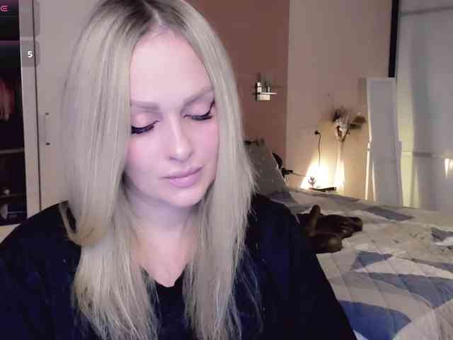 LibbyNora webcam