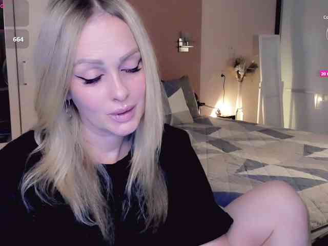 LibbyNora webcam