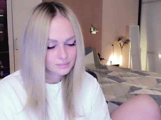 LibbyNora webcam