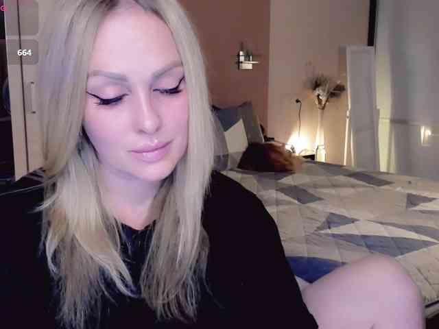 LibbyNora webcam