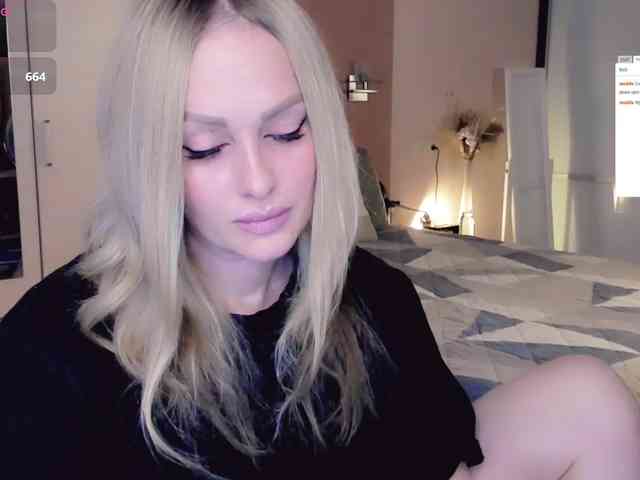 LibbyNora webcam