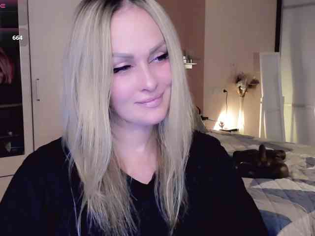 LibbyNora webcam
