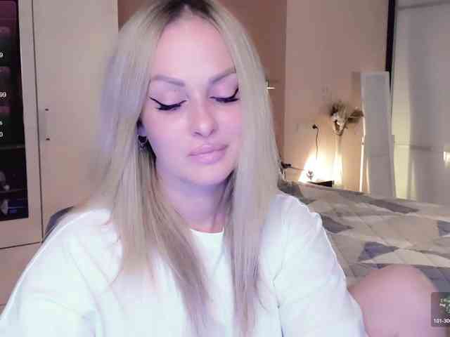 LibbyNora webcam