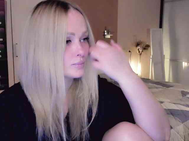 LibbyNora webcam