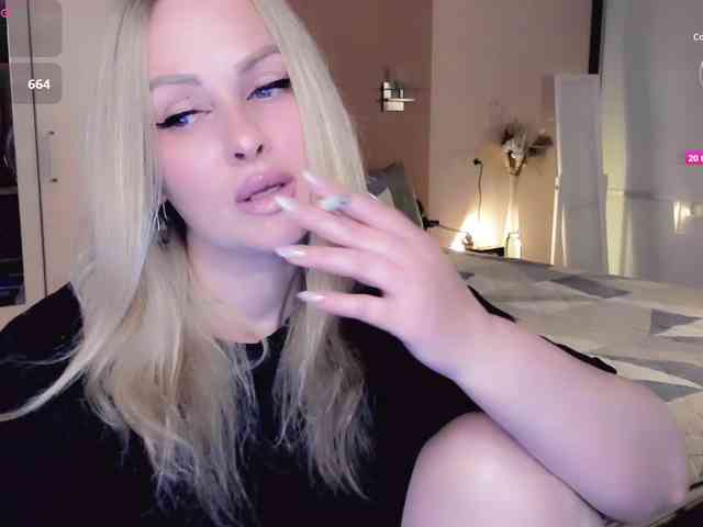 LibbyNora webcam