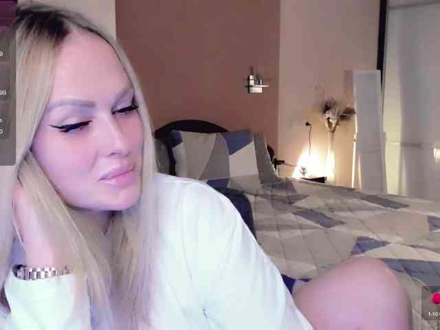 LibbyNora webcam