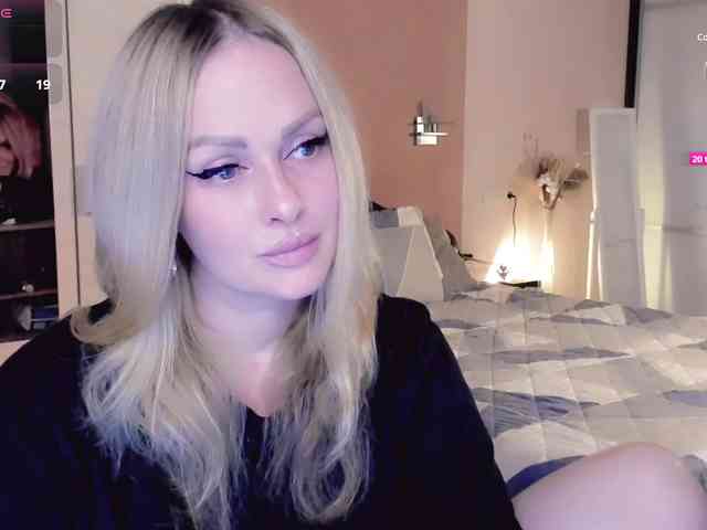 LibbyNora webcam