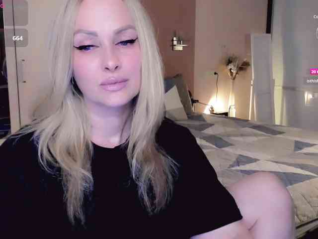 LibbyNora webcam