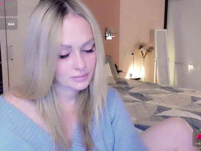 LibbyNora webcam