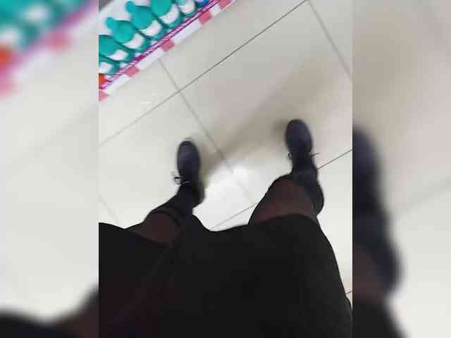 Karoleva_milf webcam