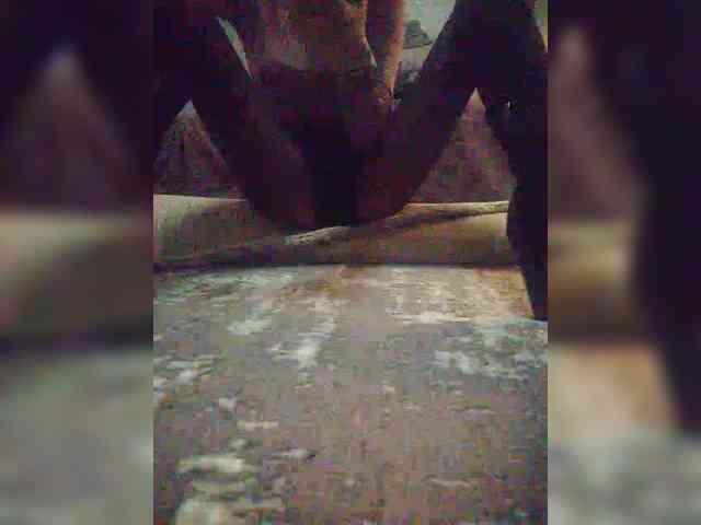 Karoleva_milf webcam