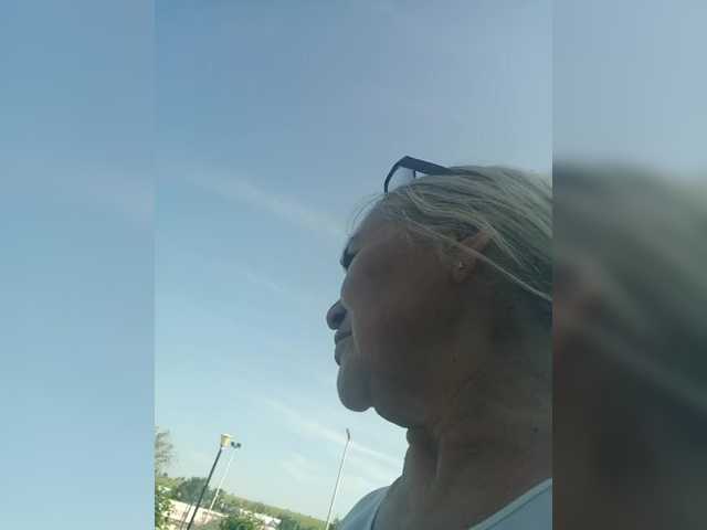 Kleopatra675 webcam